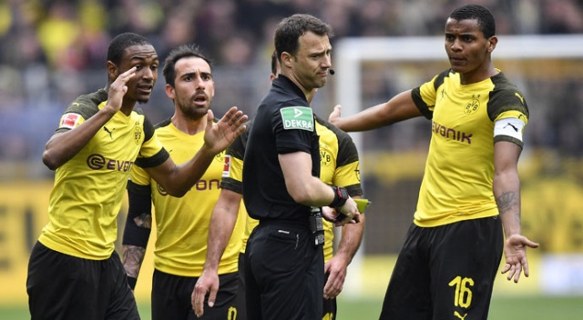 Borussia Dortmund’a şampiyonluk yarışında ağır darbe