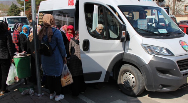 Bu belediye minibüsünde para geçmiyor
