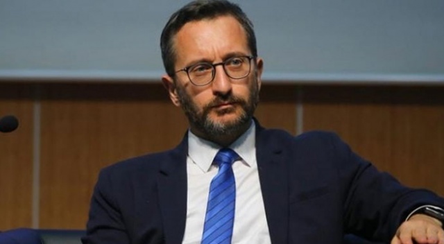 Cumhurbaşkanlığı İletişim Başkanı Altun: 'Tüm tarafları yasal sürece saygı göstermeye çağırıyoruz' Cumhurbaşkanlığı İletişim Başkanı Altun: 'Tüm tarafları yasal sürece saygı göstermeye çağırıyoruz'