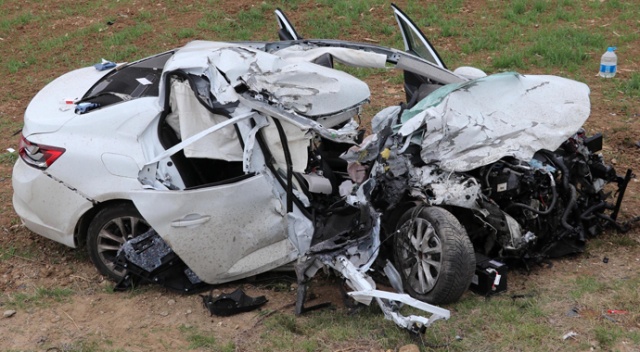 Denizli’de trafik kazası 1’i ağır 2 yaralı