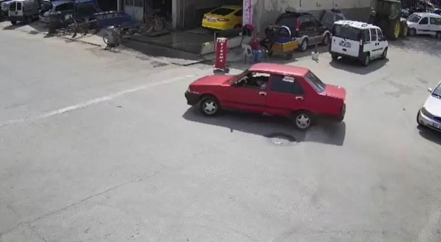 Edirne'de drift yapan sürücüye 5 bin lira ceza Edirne'de drift yapan sürücüye 5 bin lira ceza