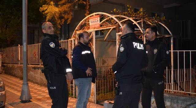 Evinde fenalaşan yaşlı kadın hayatını kaybetti Evinde fenalaşan yaşlı kadın hayatını kaybetti