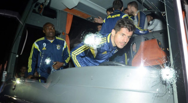 Fenerbahçe otobüsüne saldırıda yeni delil aranacak Fenerbahçe otobüsüne saldırıda yeni delil aranacak