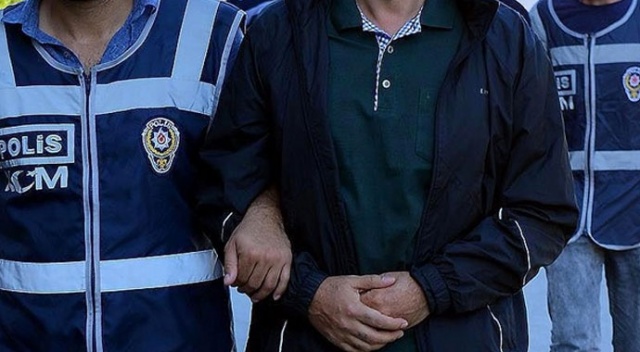 FETÖ şüphelisi Türkiye'ye giriş yaparken yakalandı FETÖ şüphelisi Türkiye'ye giriş yaparken yakalandı