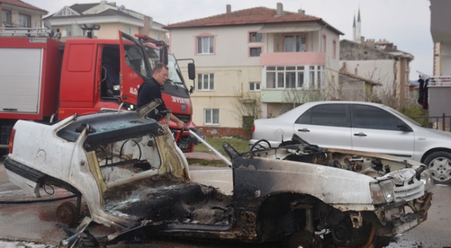 Hurdacılar aracı parçalarken yangın çıktı