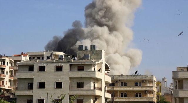 İdlib'de sağlık merkezi ve doğum hastanesi vuruldu