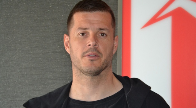 Kaleci Vukovic: Yaptığım hareketin Türkiye'de küfür olduğunu bilmiyordum Kaleci Vukovic: Yaptığım hareketin Türkiye'de küfür olduğunu bilmiyordum