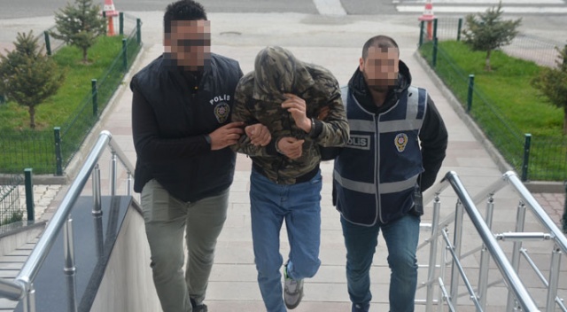 Karısını öldürdü, ardından suçu 19 yaşındaki oğluna attı