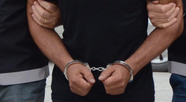 Karısının boğazını keserek kaçan şahıs yakalandı Karısının boğazını keserek kaçan şahıs yakalandı