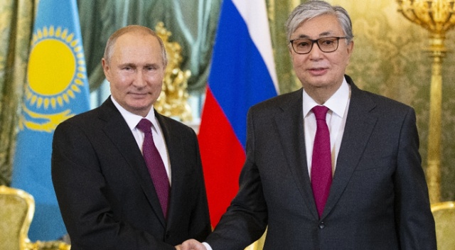 Kazakistan’ın yeni Cumhurbaşkanı, Putin’le görüştü