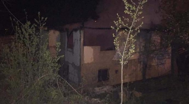 Komşusuna gitti, döndüğünde evini yanmış halde buldu