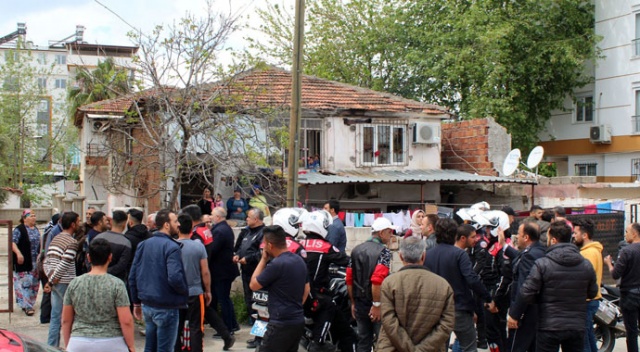 Mahallede gözaltı gerginliği Mahallede gözaltı gerginliği