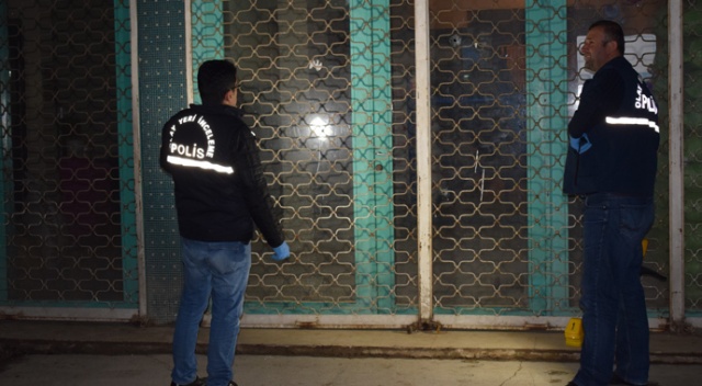 Malatya'da iş yerine silahlı saldırı Malatya'da iş yerine silahlı saldırı