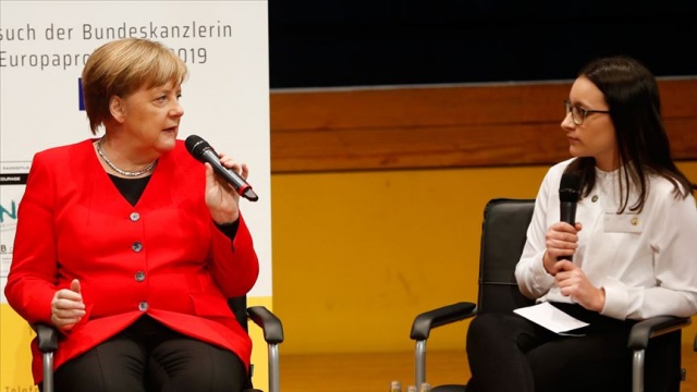 Merkel'den Brexit açıklaması Merkel'den Brexit açıklaması