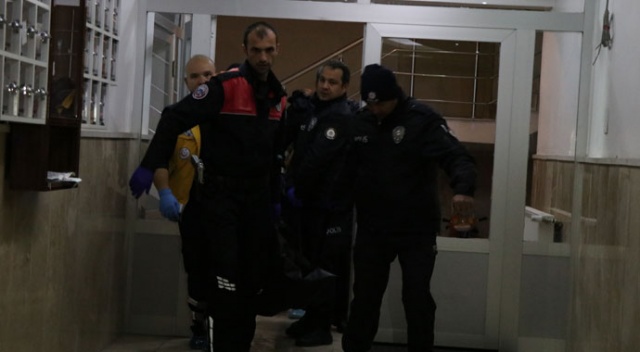 Niğde'de vahşet! Kız kardeşini öldüren zanlı dehşet saçtı Niğde'de vahşet! Kız kardeşini öldüren zanlı dehşet saçtı