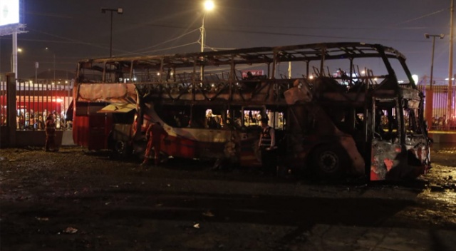 Peru'da otobüs yandı: 20 ölü 7 yaralı
