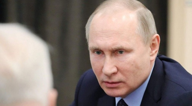 Putin Venezuela'daki durum için Güvenlik Konseyi'ni topladı Putin Venezuela'daki durum için Güvenlik Konseyi'ni topladı