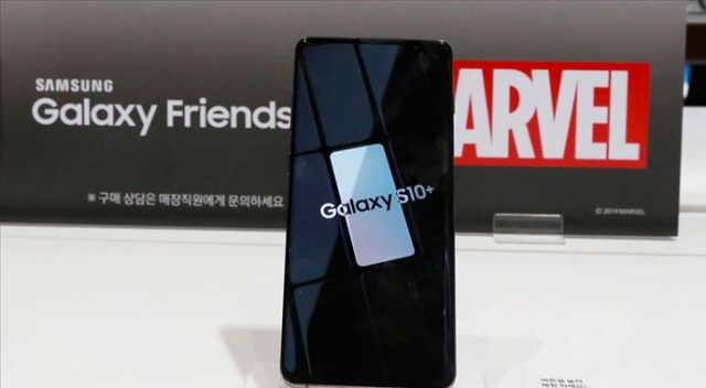 Samsung, Galaxy S10 5 modelini piyasaya sürdü! İşte fiyatı... Samsung, Galaxy S10 5 modelini piyasaya sürdü! İşte fiyatı...