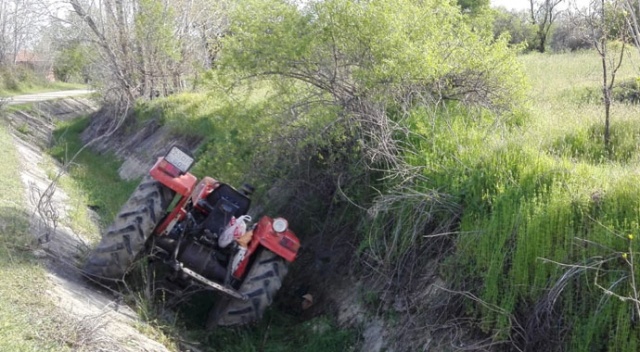 Su kanalına düşen traktödeki baba öldü, kızı yaralı