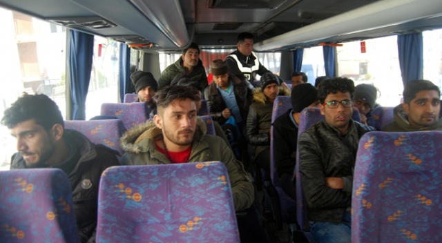 Tekirdağ'da 15 mülteci yakalandı Tekirdağ'da 15 mülteci yakalandı