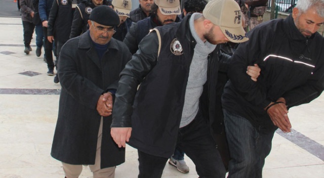 Terör operasyonunda gözaltına alınan 23 kişi serbest kaldı Terör operasyonunda gözaltına alınan 23 kişi serbest kaldı