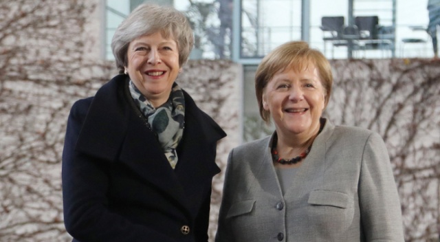 Theresa May Berlin'e gidiyor Theresa May Berlin'e gidiyor