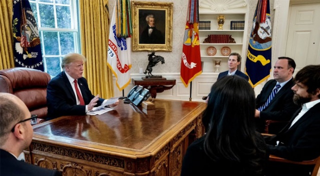 Trump, Twitter CEO'su Dorsey ile görüştü Trump, Twitter CEO'su Dorsey ile görüştü
