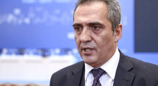 Türkücü Yavuz Bingöl, hastaneye kaldırıldı Türkücü Yavuz Bingöl, hastaneye kaldırıldı