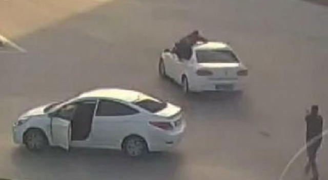 Uçan polis ve arkadaşına validen başarı belgesi Uçan polis ve arkadaşına validen başarı belgesi
