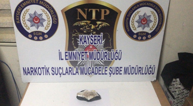 Uyuşturucuyu torpidoya gizledi