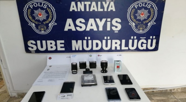 Vatandaşları iş ve emeklilik vaadiyle 770 bin TL dolandırdılar
