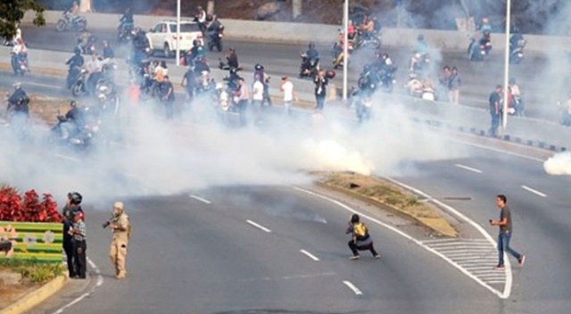 Venezuela'da darbe girişimi Venezuela'da darbe girişimi