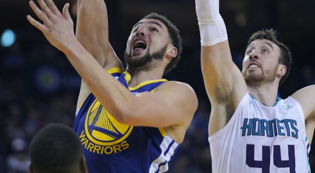 Warriors'tan Hornets'a 47 sayı fark Warriors'tan Hornets'a 47 sayı fark