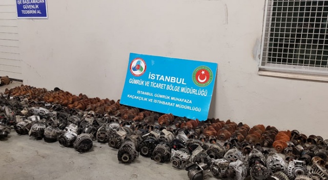 Yüzlerce kaçak otomobil yedek parçasını ülkeye sokmak istediler Yüzlerce kaçak otomobil yedek parçasını ülkeye sokmak istediler