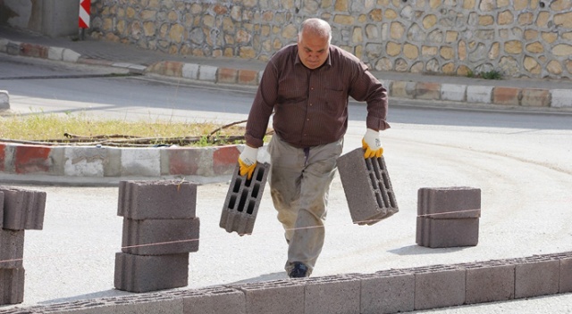 &#039;Tapulu malım&#039; dediği alt geçidi trafiğe kapattı