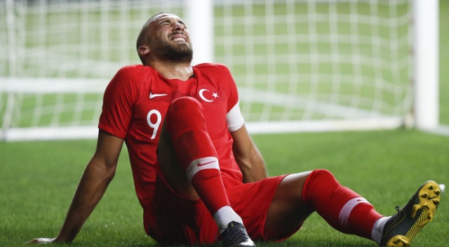 A Milli Takım'da Cenk Tosun kadrodan çıkarıldı A Milli Takım'da Cenk Tosun kadrodan çıkarıldı