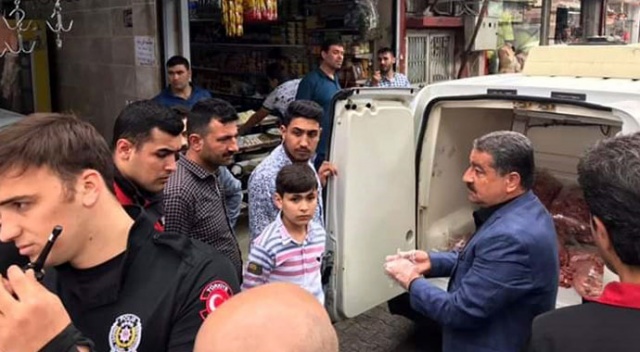 Adana&#039;da 450 kilogram bozulmuş horoz eti ele geçirildi