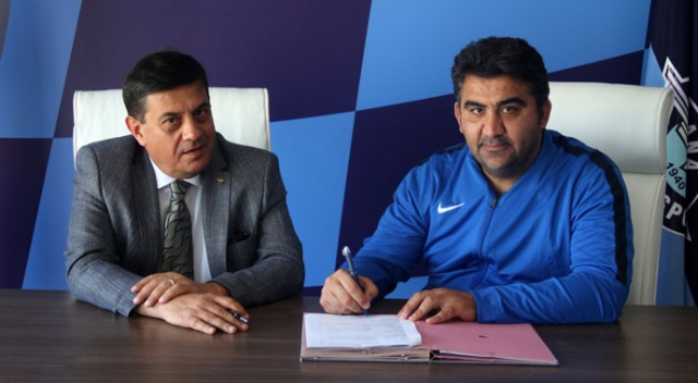 Adana Demirspor Ümit Özat ile sözleşme yeniledi