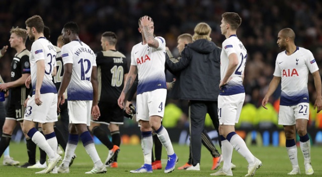 Ajax, Tottenham'ı tek golle geçti Ajax, Tottenham'ı tek golle geçti