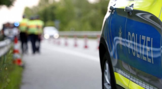 Almanya’da tatar yayıyla 3 kişi öldürüldü Almanya’da tatar yayıyla 3 kişi öldürüldü
