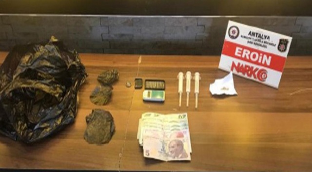 Antalya'da uyuşturucu operasyonu: 21 gözaltı Antalya'da uyuşturucu operasyonu: 21 gözaltı