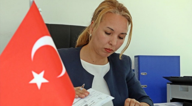 Antalya&#039;nın muhtar azası Rus gelini mesaiye başladı