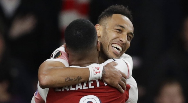 Arsenal finale göz kırptı