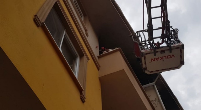 Babasına kızdı evi yaktı Babasına kızdı evi yaktı