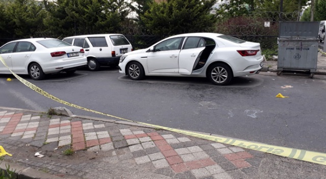 Bağcılar'da gaspçılarla çatışan iş insanı yaralandı Bağcılar'da gaspçılarla çatışan iş insanı yaralandı