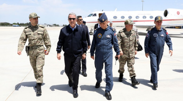 Bakan Akar'dan F-35 ve S-400 mesajı Bakan Akar'dan F-35 ve S-400 mesajı