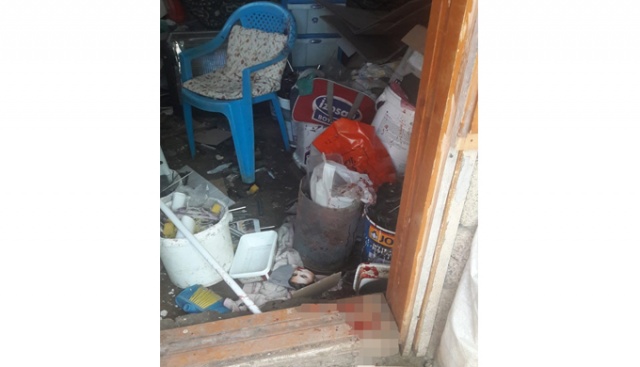 Balık tutmak için hazırladığı düzenek elinde patladı