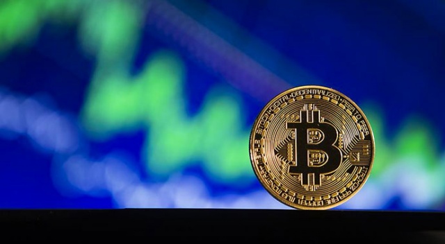 Bitcoin, 7,500 doların altına indi
