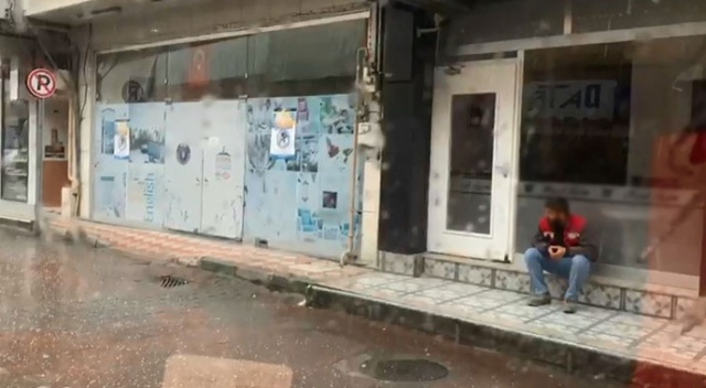 Bursa’da fındık büyüklüğünde dolu yağdı Bursa’da fındık büyüklüğünde dolu yağdı
