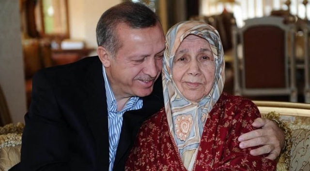 Cumhurbaşkanı Erdoğan'dan Anneler Günü mesajı Cumhurbaşkanı Erdoğan'dan Anneler Günü mesajı
